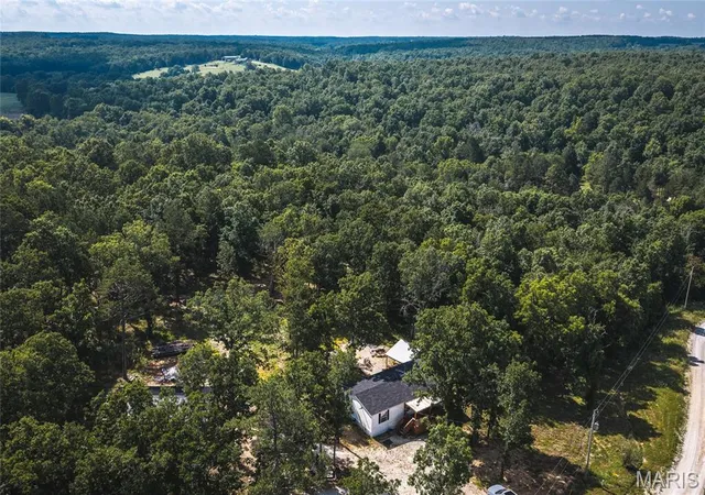 3rd image of 14796 Texas Tower Rd, Licking, MO 65401 | MLS# MIS26045231
