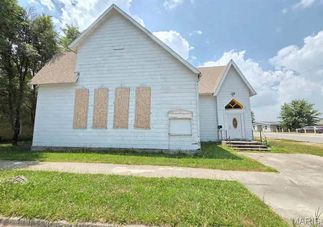 Photo 1 of Single family home for sale at 266 N Jefferson St, Kahoka, MO 63445 | MLS# MIS26045236 | Listing updated on 2026-07-30