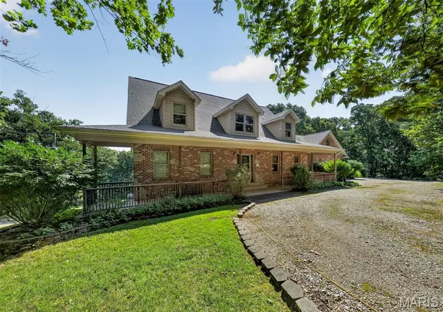 2nd image of 1574 Turkeyfoot Rd, Bourbon, MO 65441 | MLS# MIS26045271