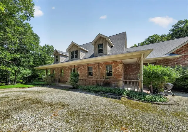 3rd image of 1574 Turkeyfoot Rd, Bourbon, MO 65441 | MLS# MIS26045271