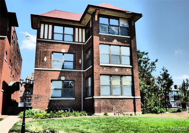 Photo 1 of Condo for sale at 5653 Waterman Blvd #3S, Saint Louis, MO 63112 | MLS# MIS26045288 | Listing updated on 2026-08-17