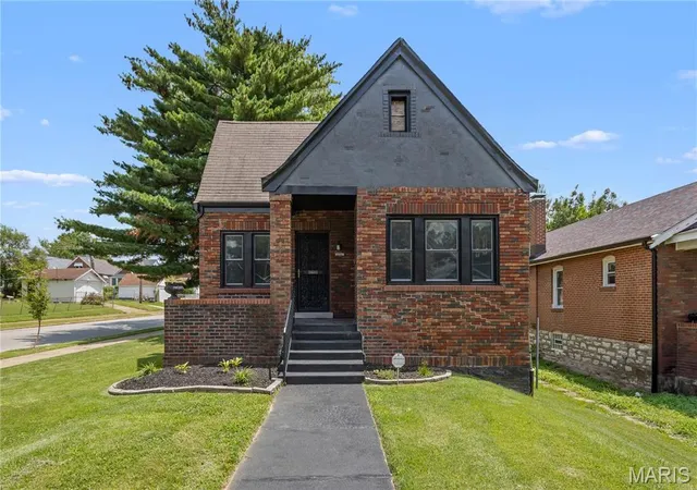 Single family home for sale at 8578 Drury Ln, Saint Louis, MO 63147 | MLS# MIS26045291