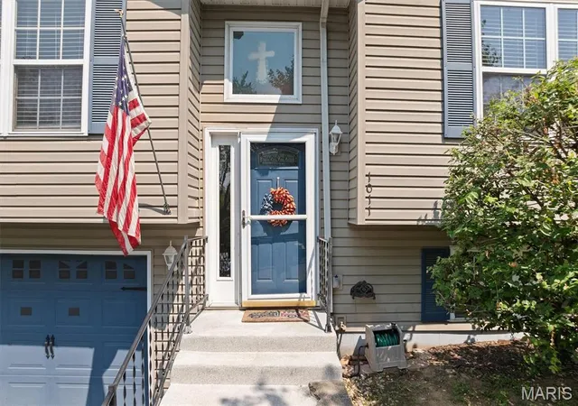 3rd image of 1011 Vine St, Collinsville, IL 62234 | MLS# MIS26045293