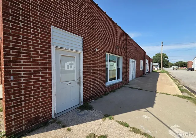 Listing Photo 4 - Condo for sale in building located at 200 N Washington St, Kahoka, MO 63445