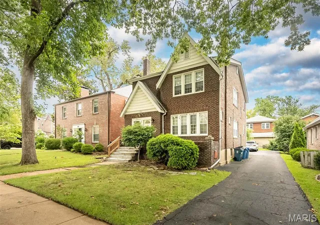 Photo 2 of Multi family home for sale at 1102 Edward Ter, Saint Louis, MO 63117 | MLS# MIS26045296 | Listing updated on 2026-09-02