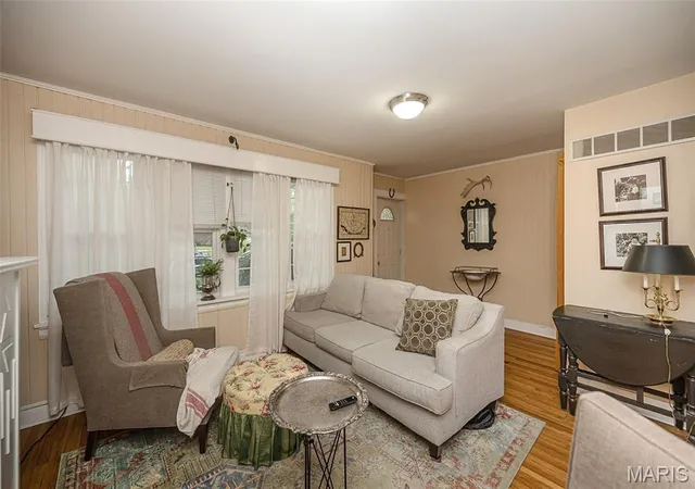 Photo 4 of Multi family home for sale at 1102 Edward Ter, Saint Louis, MO 63117 | MLS# MIS26045296 | Listing updated on 2026-09-02
