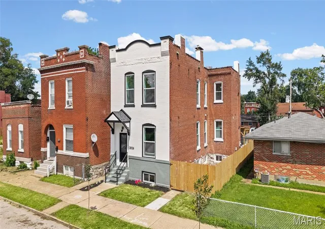 Photo 1 of Single family home for sale at 2826 Iowa Ave, Saint Louis, MO 63118 | MLS# MIS26045297 | Listing updated on 2026-09-28