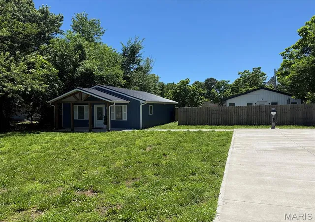 18th image of 200 Missouri Ave, St James, MO 65559 | MLS# MIS26045309