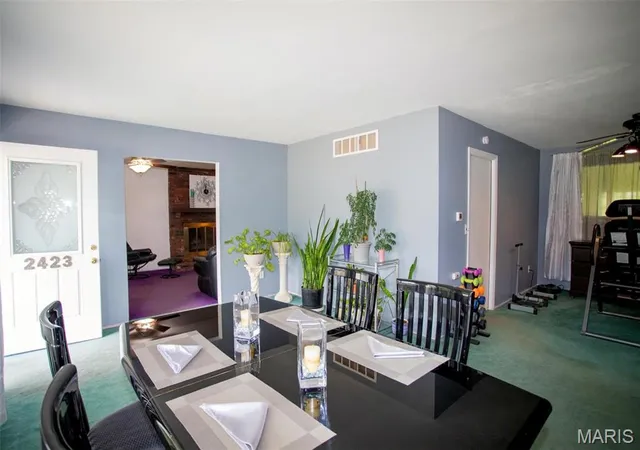 Photo 4 of Single family home for sale at 2423 Chaucer Ave, Saint Louis, MO 63114 | MLS# MIS26045320 | Listing updated on 2026-09-22