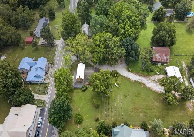 Photo 3 of Single family home for sale at 312 S State Hwy 21, Caledonia, MO 63631 | MLS# MIS26045321 | Listing updated on 2026-09-18