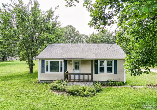 2nd image of 1113 Hess Ave, Rolla, MO 65401 | MLS# MIS26045322