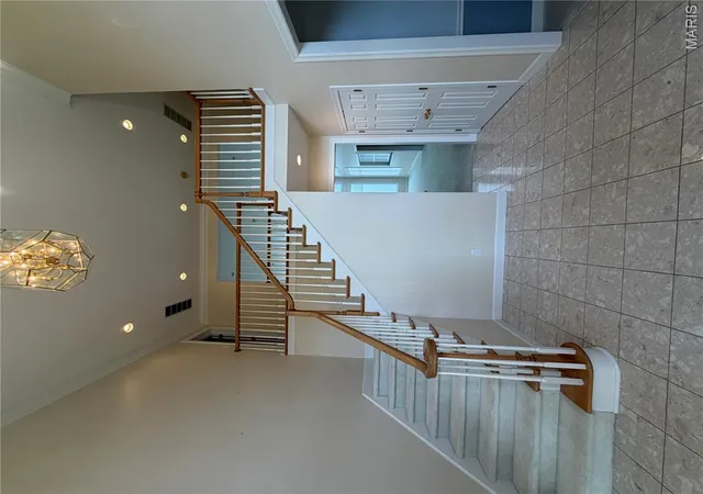 5th image of 17 Orchard Point Rd, Hannibal, MO 63401 | MLS# MIS26045351