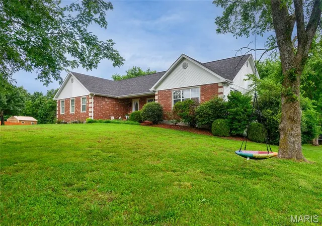 2nd image of 24025 Stable Ln, Waynesville, MO 65583 | MLS# MIS26045400
