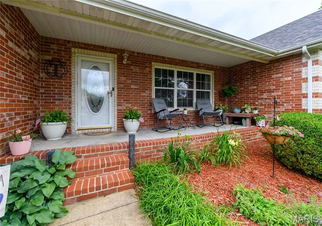 5th image of 24025 Stable Ln, Waynesville, MO 65583 | MLS# MIS26045400