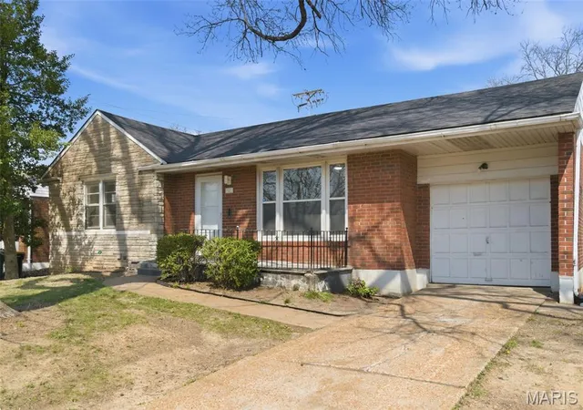 Photo 1 of Single family home for sale at 1083 Jennings Station Rd, Saint Louis, MO 63137 | MLS# MIS26045408 | Listing updated on 2026-08-21