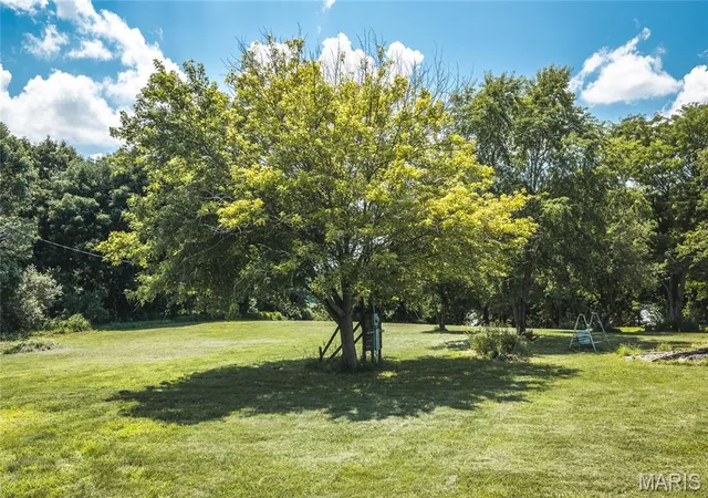Photo 4 of Sale Pending at 90 Turkey Ln, Irving, IL 62051 | MLS# MIS26045409 | Listing updated on 2026-09-01