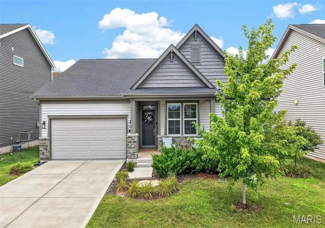 Photo 1 of Single family home for sale at 809 Upland Loop, O Fallon, MO 63368 | MLS# MIS26045417 | Listing updated on 2026-08-10