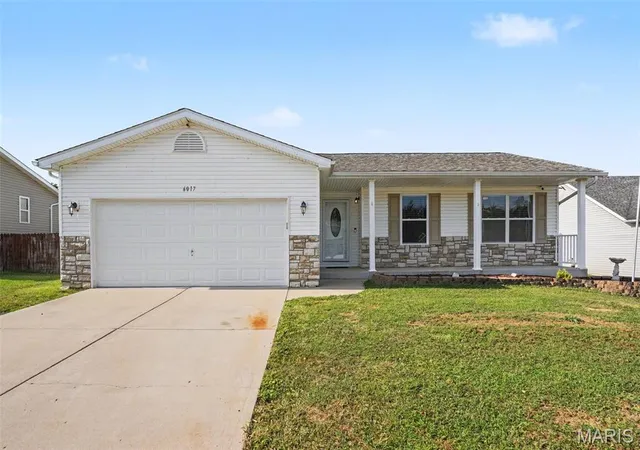 2nd image of 6017 Cross Pointe Dr, Cedar Hill, MO 63016 | MLS# MIS26045429