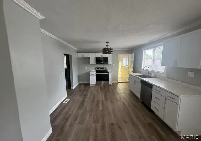 Photo 3 of Single family home for sale at 8531 Jane Ave, St Louis, MO 63121 | MLS# MIS26045435 | Listing updated on 2026-08-28