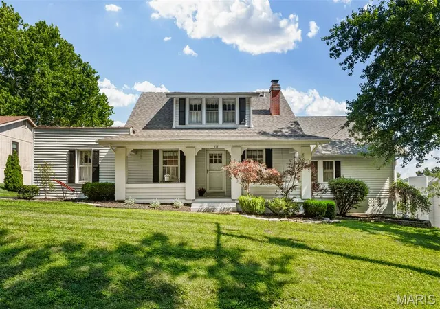 Photo 1 of Single family home for sale at 273 Old Sulphur Spring Rd, Manchester, MO 63021 | MLS# MIS26045441 | Listing updated on 2026-08-18