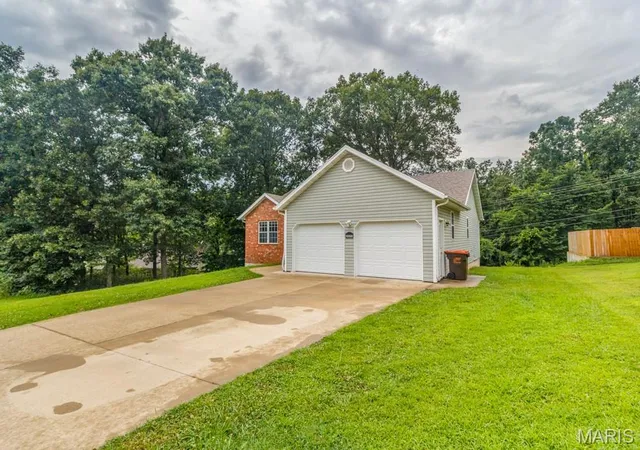 3rd image of 24559 True Dr, Saint Robert, MO 65584 | MLS# MIS26045449