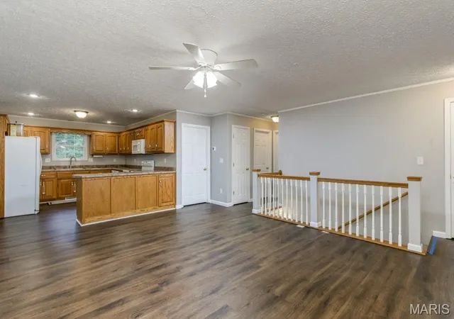 4th image of 24559 True Dr, Saint Robert, MO 65584 | MLS# MIS26045449