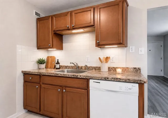 Photo 3 of Multi family home for sale at (Undisclosed), Saint Louis, MO 63123 | MLS# MIS26045485 | Listing updated on 2026-10-05