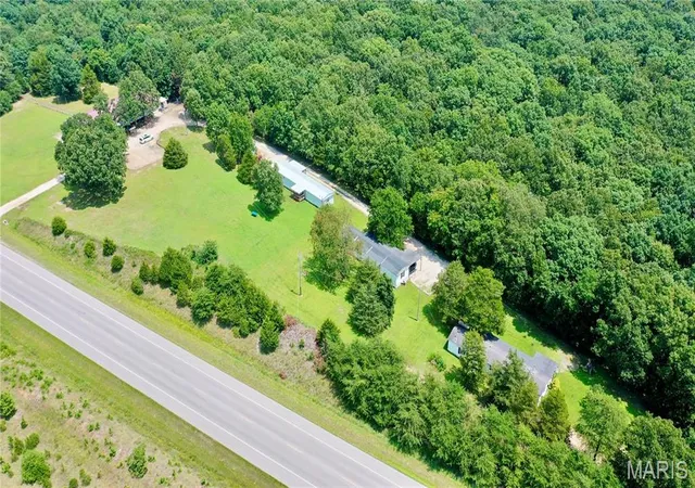 4th image of 45451 Hwy 72, Salem, MO 65560