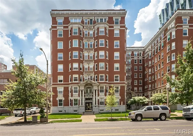 Photo 1 of Condo for sale at 4944 Lindell Blvd #7E, Saint Louis, MO 63108 | MLS# MIS26045503 | Listing updated on 2026-08-08