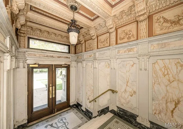 Listing Photo 5 - Condo for sale in building located at 4944 Lindell Blvd, St. Louis, MO 63108 - Unit #7E