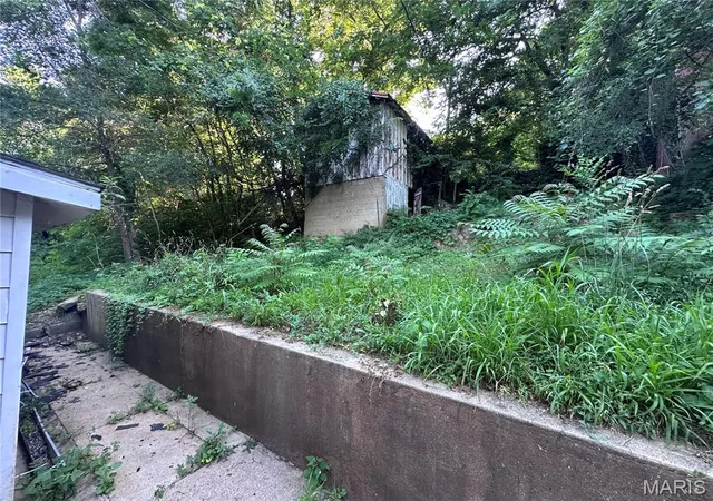 5th image of 703 Walnut St, Hannibal, MO 63401 | MLS# MIS26045508