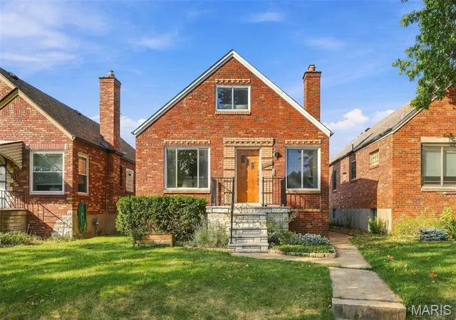 Photo 1 of Single family home for sale at 5717 Oleatha Ave, Saint Louis, MO 63139 | MLS# MIS26045514 | Listing updated on 2026-09-18