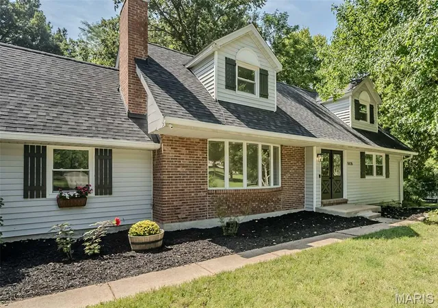 Photo 4 of Single family home for sale at 5935 Lafayette Dr, Weldon Spring, MO 63304 | MLS# MIS26045516 | Listing updated on 2026-09-14