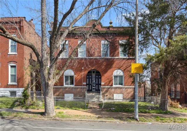 Photo 1 of Multi family home for sale at 3135 3137 Chippewa St, St Louis, MO 63118 | MLS# MIS26045521 | Listing updated on 2026-09-29