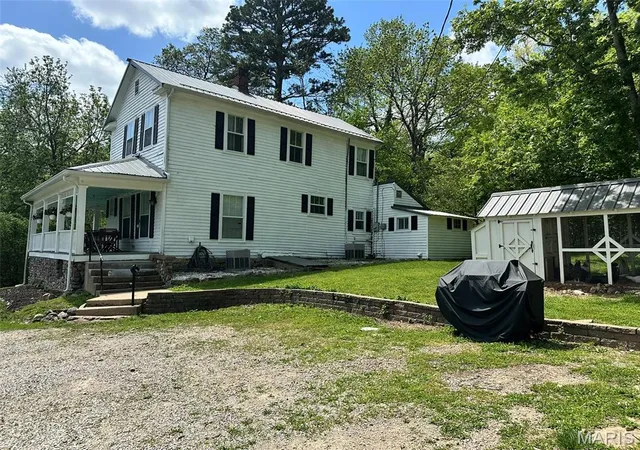 Photo 3 of Single family home for sale at 210 N Mountain St, Ironton, MO 63650 | MLS# MIS26045549 | Listing updated on 2026-07-19