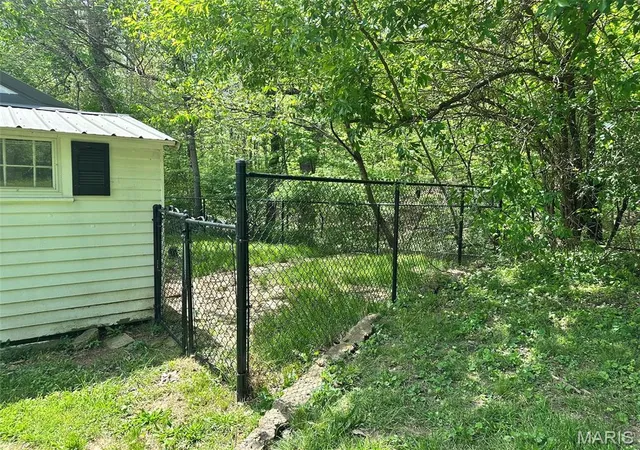 Photo 4 of Single family home for sale at 210 N Mountain St, Ironton, MO 63650 | MLS# MIS26045549 | Listing updated on 2026-07-19