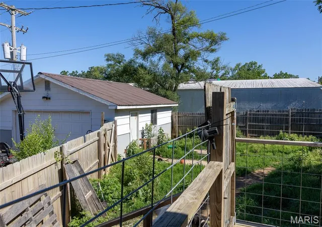 33rd image of 339 First St First, Summersville, MO 65571 | MLS# MIS26045552
