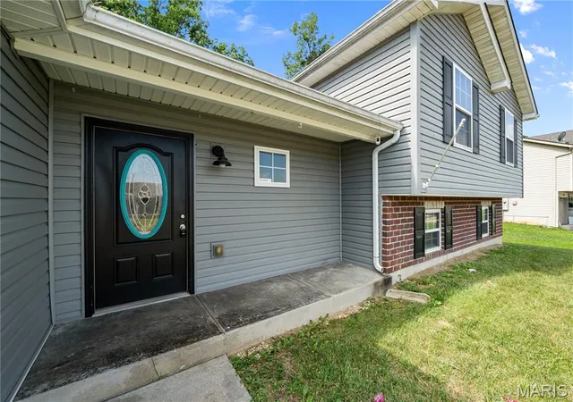 Photo 3 of Single family home for sale at 1116 Marathon Dr, Foristell, MO 63348 | MLS# MIS26045556 | Listing updated on 2026-08-20
