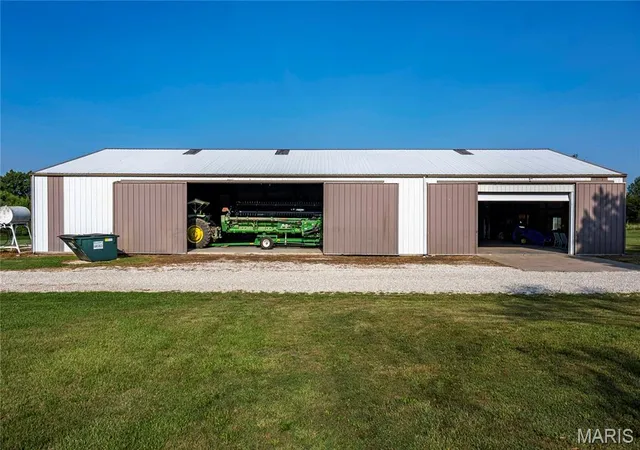 Photo 4 of Sale Pending at 3851 Audrain Road 581, Vandalia, MO 63382 | MLS# MIS26045578 | Listing updated on 2026-08-26