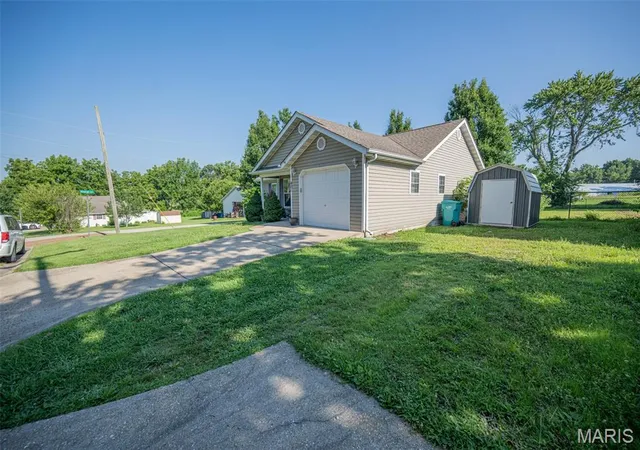 3rd image of 401 E Fifth, Belle, MO 65013 | MLS# MIS26045581