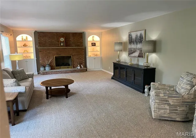 4th image of 1310 Country Club Dr, Hannibal, MO 63401 | MLS# MIS26045588