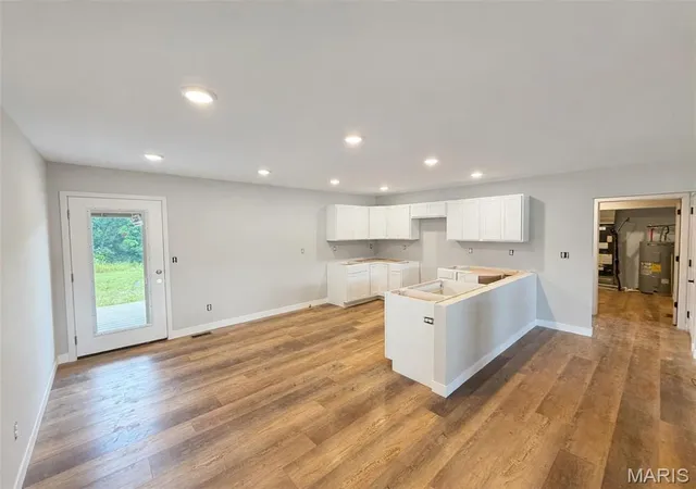 Photo 3 of Single family home for sale at 207 Willow Dr, Union, MO 63084 | MLS# MIS26045589 | Listing updated on 2026-08-28