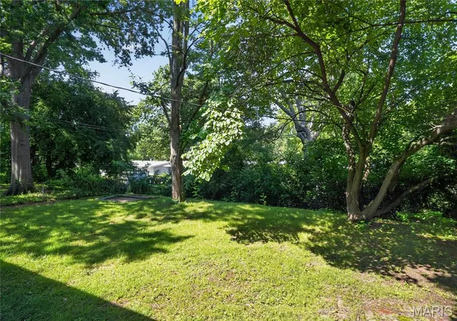 Photo 4 of Single family home for sale at 10223 Reba Dr, St Louis, MO 63136 | MLS# MIS26045595 | Listing updated on 2026-10-23