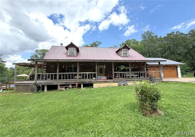 Photo 2 of Single family home for sale at 10231 Old 8 D, Mineral Point, MO 63660 | MLS# MIS26045607 | Listing updated on 2026-08-31