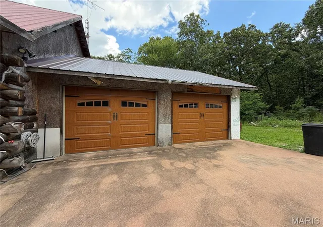 Photo 4 of Single family home for sale at 10231 Old 8 D, Mineral Point, MO 63660 | MLS# MIS26045607 | Listing updated on 2026-08-31