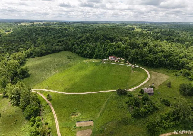 3rd image of 10841 Maries Road 326, Vienna, MO 65582 | MLS# MIS26045616