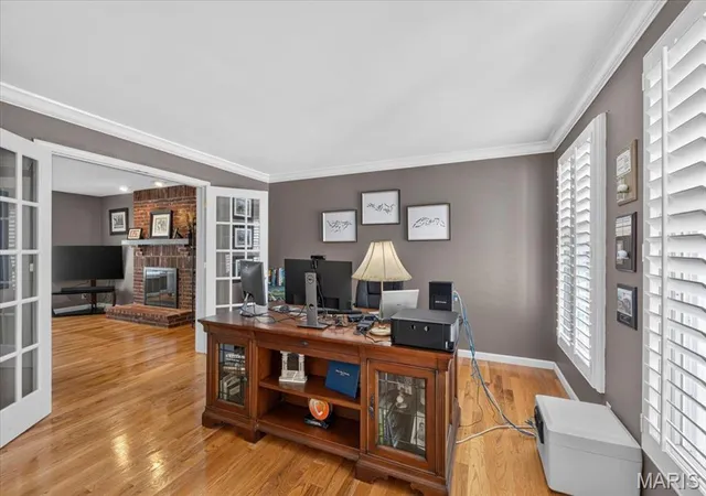 Photo 4 of Sale Pending at 2358 Fairoyal Dr, Saint Louis, MO 63131 | MLS# MIS26045627 | Listing updated on 2026-08-17