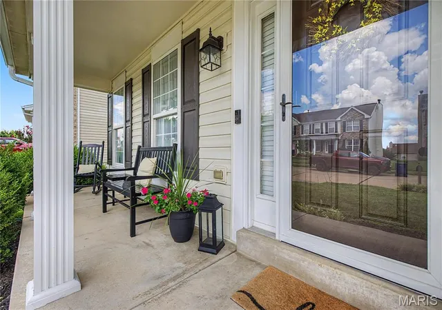 Photo 4 of Sale Pending at 3874 Scarlet Oak Dr, House Springs, MO 63051 | MLS# MIS26045635 | Listing updated on 2026-08-20