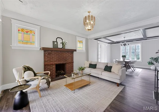 Photo 3 of Sale Pending at 3734 Salome Ave, Saint Louis, MO 63121 | MLS# MIS26045643 | Listing updated on 2026-08-24