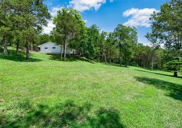 3rd image of 2025 Mcnamee Rd, Pacific, MO 63069 | MLS# MIS26045644